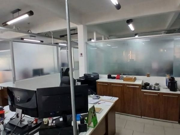 Melhore o isolamento solar com isofilme espelhado em Primo de Maio