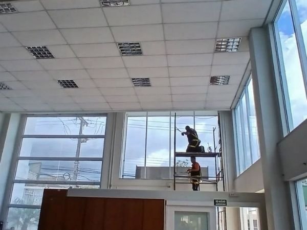 Instalação de película de proteção solar em Londrina